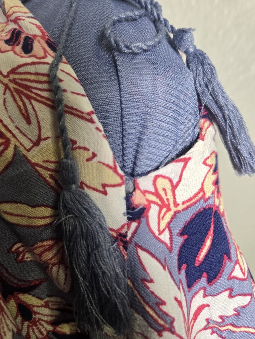 Old Navy Tassel Tied Blue Floral Boho Dress Size Medium - Picture 14 of 15